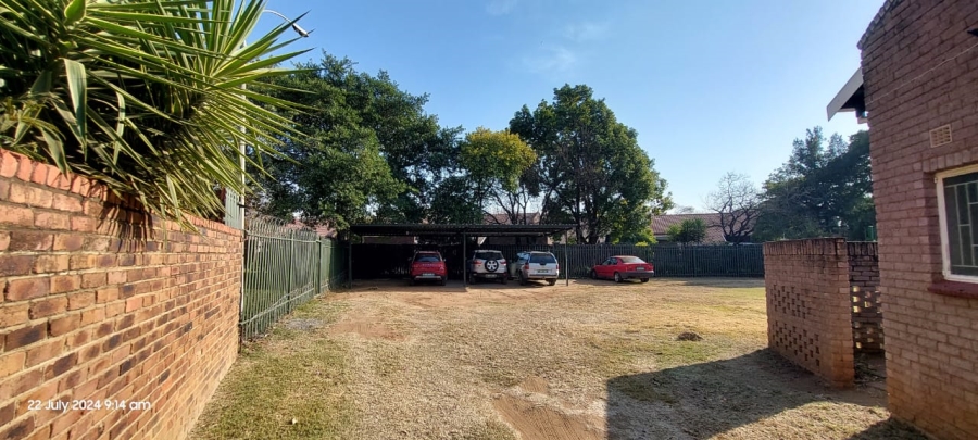 3 Bedroom Property for Sale in Protea Park North West